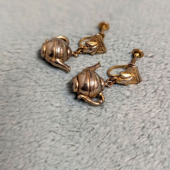Vintage 50's Silvertone Teapot Screw Back Earrings - Picture 4 of 9